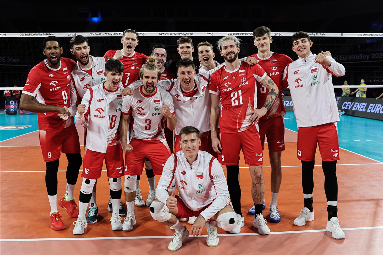 Полша победи Украйна с 3:0 и е лидер в група В с четири чисти победи и без загубен гейм. Снимка: ЦЕВ